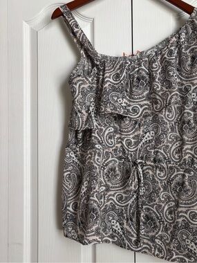 Gigi Parker One-Shoulder Paisley Ruffle blouse
